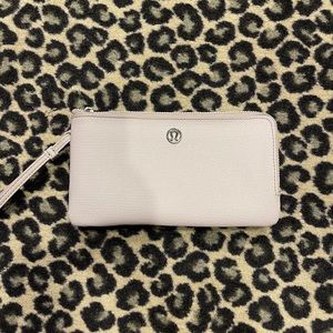 Lululemon clutch bag